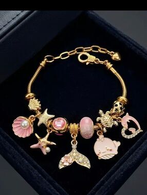 Gold Plated Seashell Starfish Water Whale Themed Charm Bracelet
